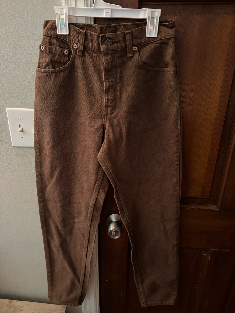 Vintage Y2K Levi’s 550 Relaxed Fit Tapered Leg Brown Women’s Jeans Size 5
